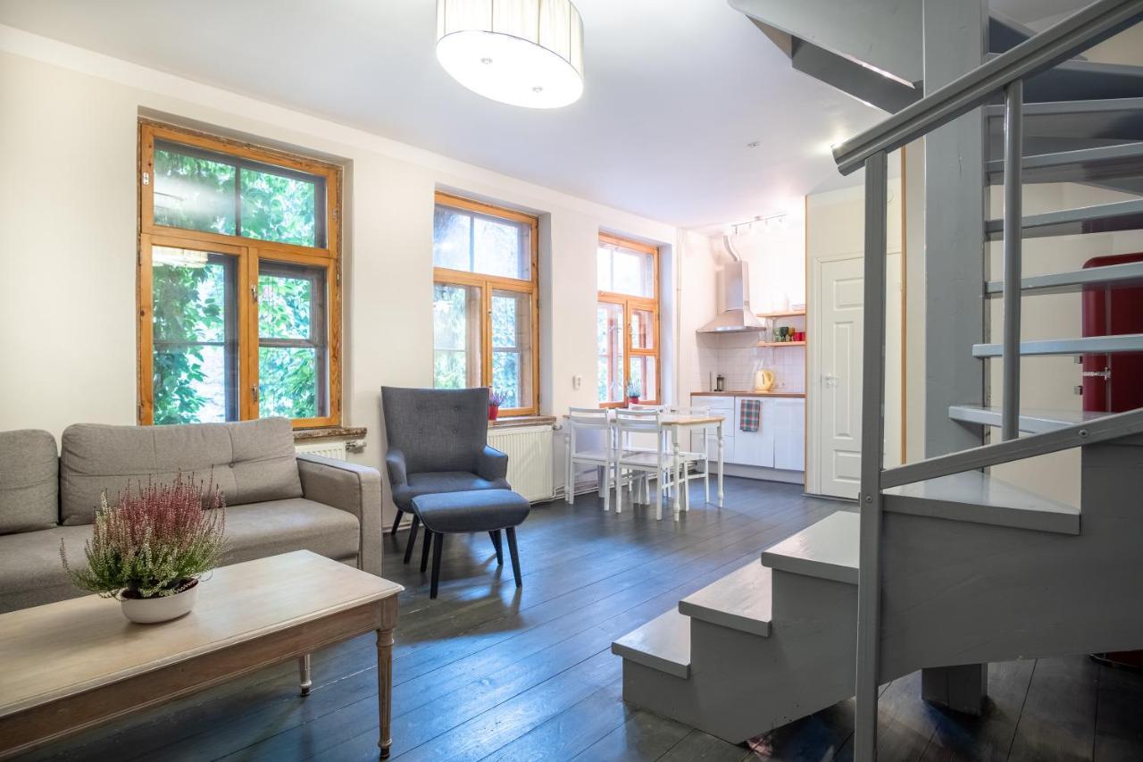 Dream Stay - Bright 2-Bedroom 2-Floor Old Town Apartment Reval Esterno foto