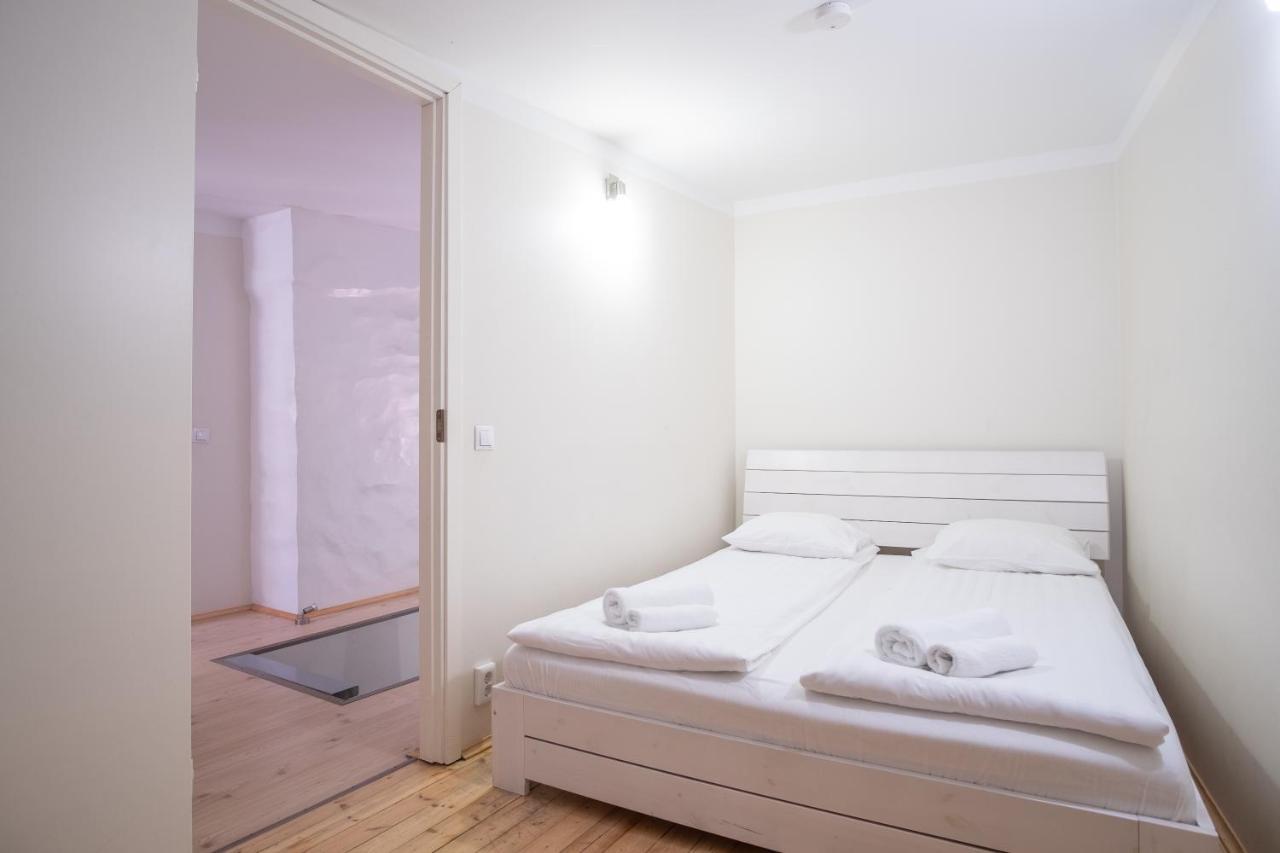 Dream Stay - Bright 2-Bedroom 2-Floor Old Town Apartment Reval Esterno foto