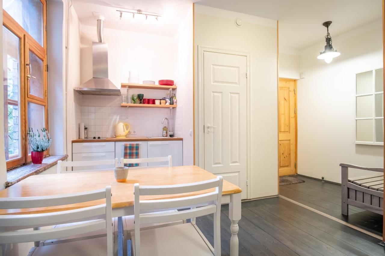 Dream Stay - Bright 2-Bedroom 2-Floor Old Town Apartment Reval Esterno foto